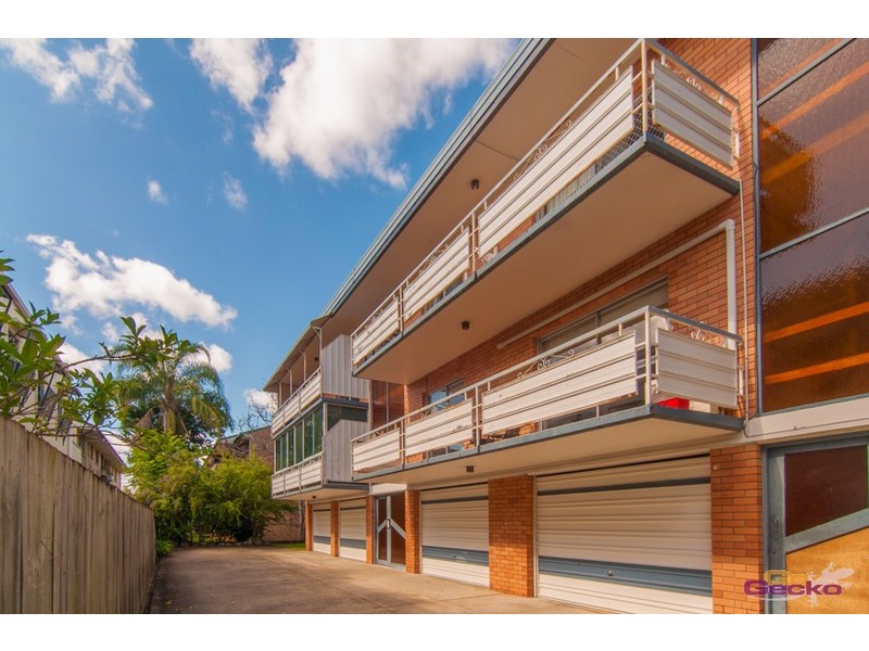 2/747 Sandgate Road, Clayfield QLD 4011