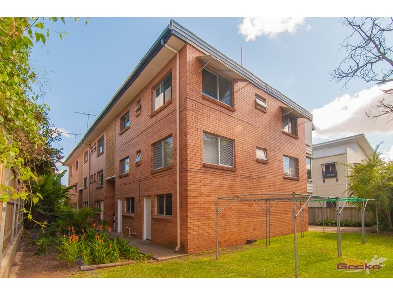 2/747 Sandgate Road, Clayfield QLD 4011