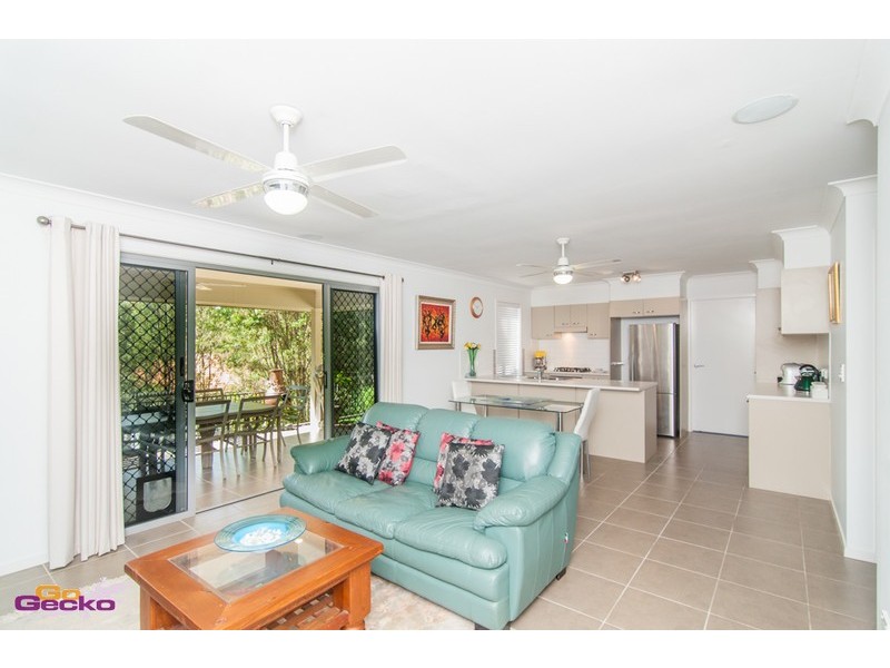 27 Hillside Circuit, Chermside West QLD 4032