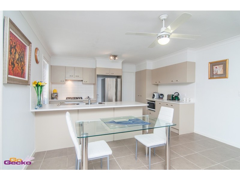 27 Hillside Circuit, Chermside West QLD 4032