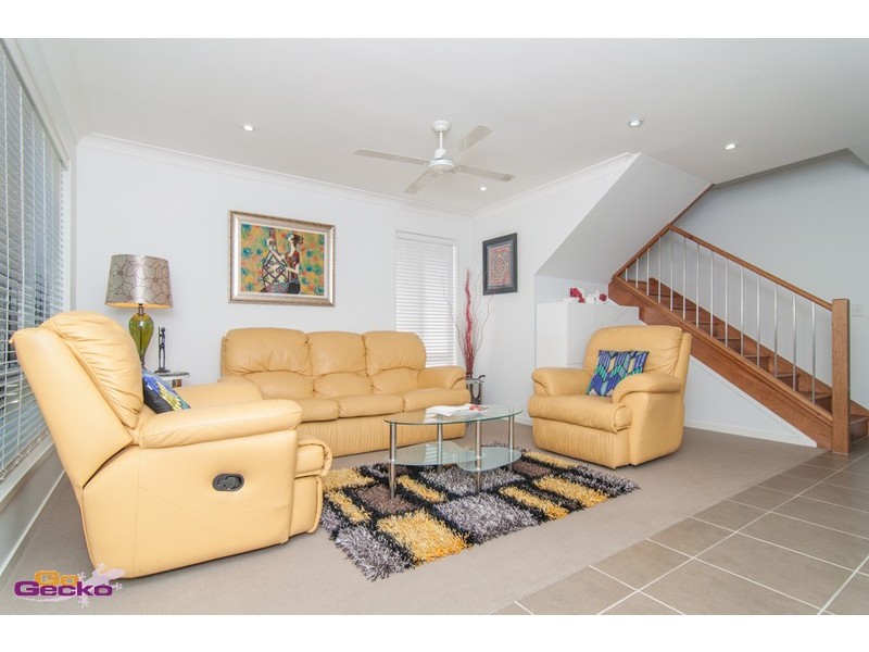 27 Hillside Circuit, Chermside West QLD 4032