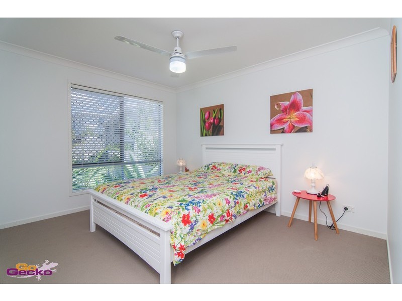 27 Hillside Circuit, Chermside West QLD 4032