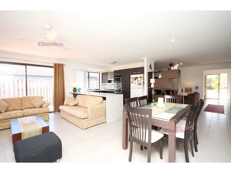 36 Macaranga Crescent, Carseldine QLD 4034