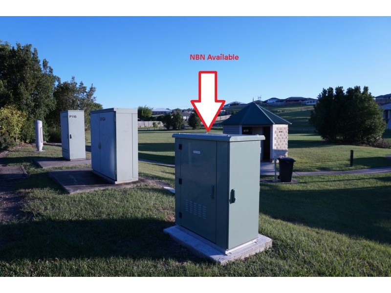 18 Premier Avenue, Jones Hill QLD 4570