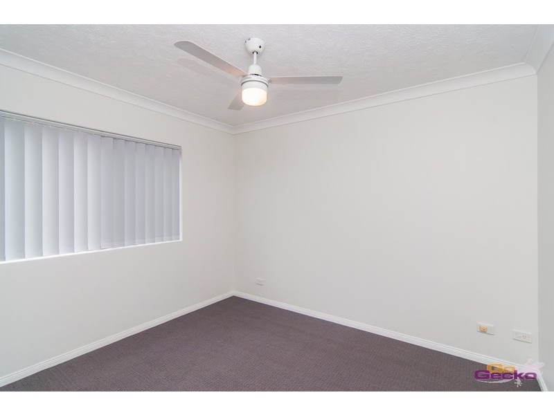 2/10 Surrey Street, Nundah QLD 4012