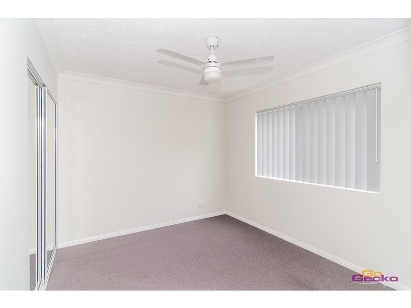 2/10 Surrey Street, Nundah QLD 4012