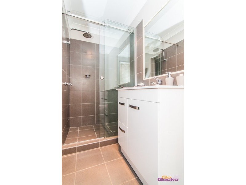 16 Viscount Street, Bray Park QLD 4500