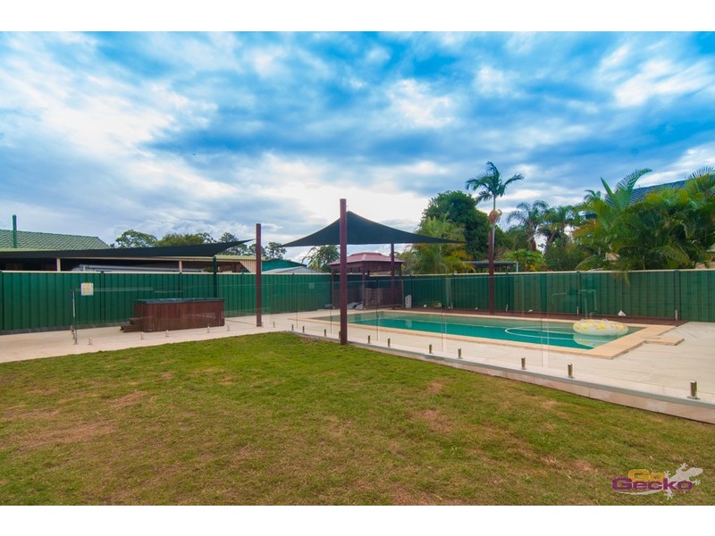 16 Viscount Street, Bray Park QLD 4500