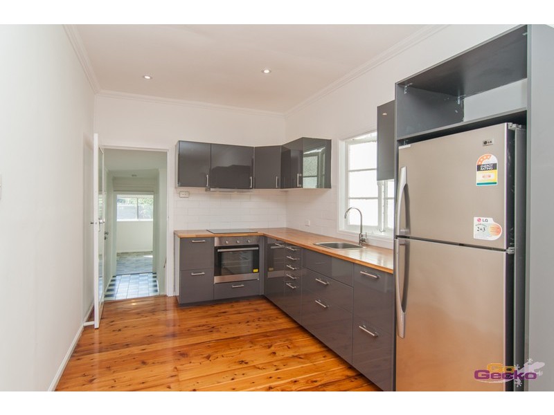 4 Sarah Street, Deagon QLD 4017