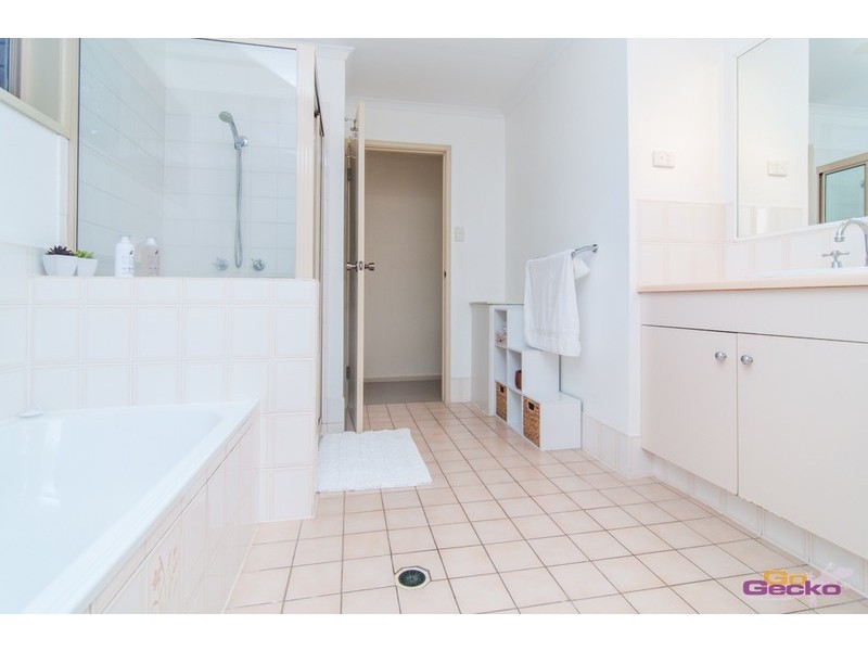 46 Gilford Crescent, Albany Creek QLD 4035