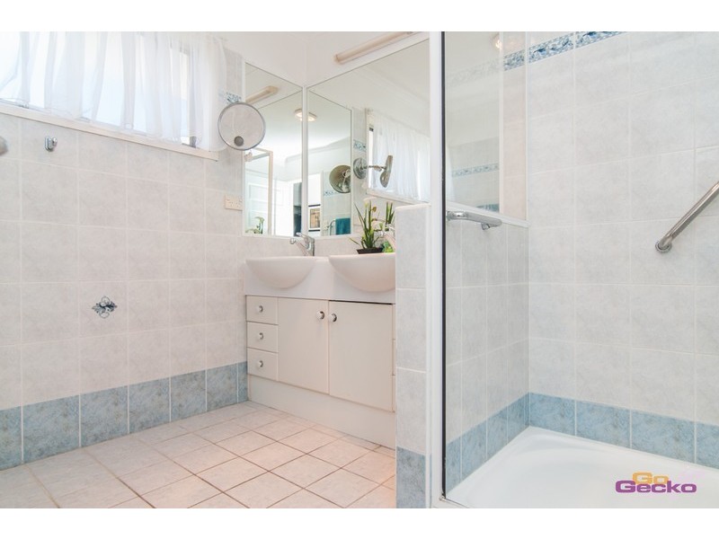 16 Beira Street, Aspley QLD 4034