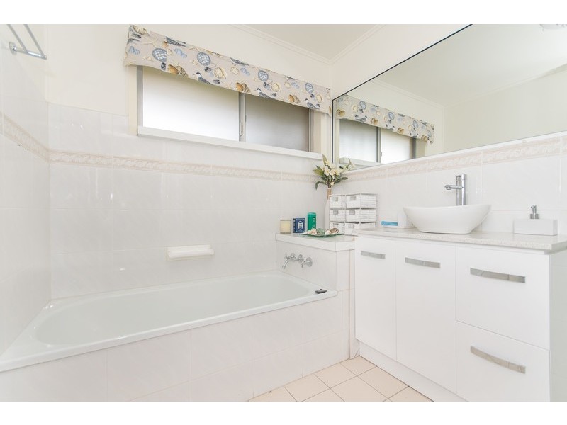 19 Fairlane Street, Chermside West QLD 4032