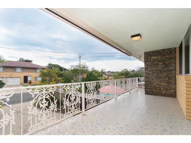 19 Fairlane Street, Chermside West QLD 4032