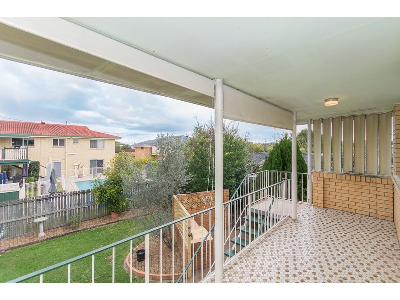 19 Fairlane Street, Chermside West QLD 4032