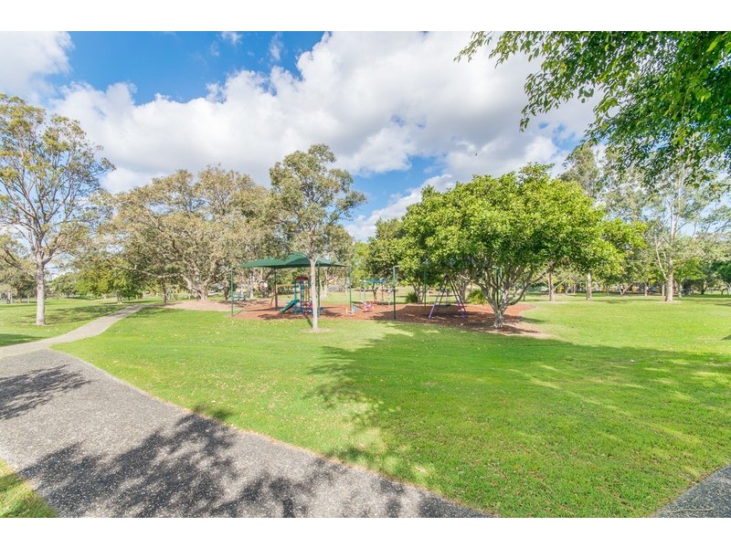 19 Fairlane Street, Chermside West QLD 4032