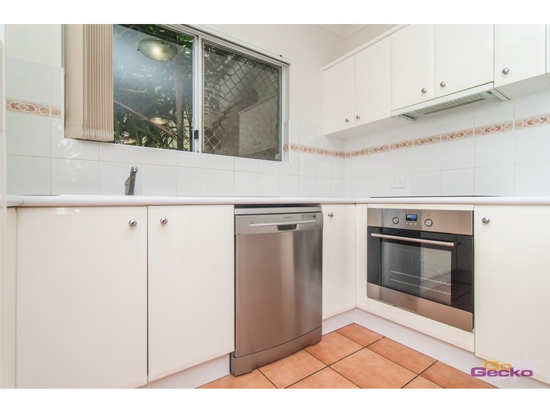 2/85 Albion Road, Albion QLD 4010