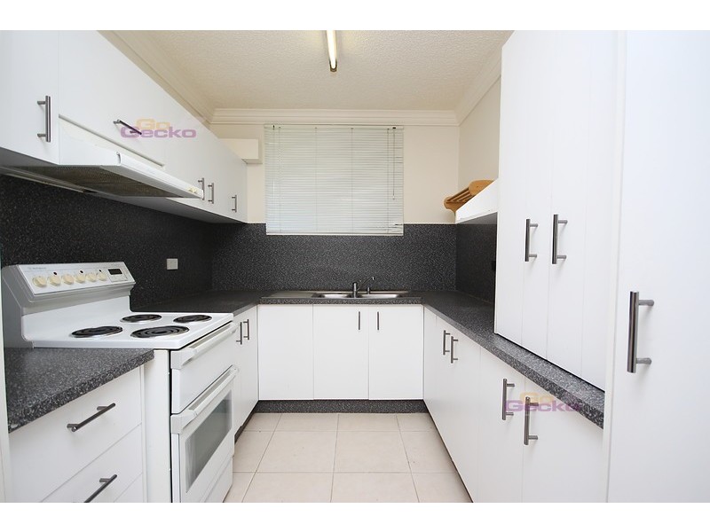 2/25 Robinson Road, Nundah QLD 4012