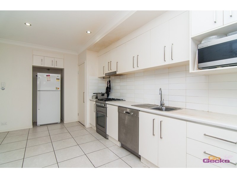 13 Daintree Park Way, Fitzgibbon QLD 4018