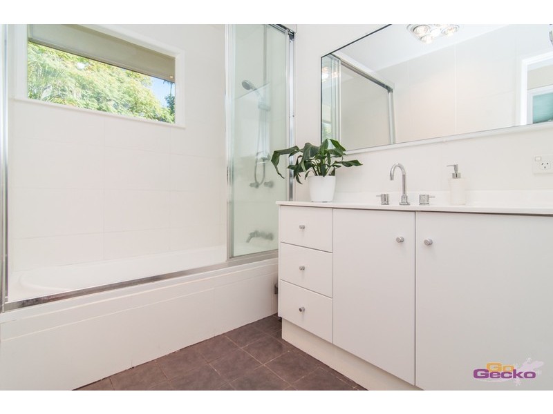 17 Beau-Vista Street, Geebung QLD 4034