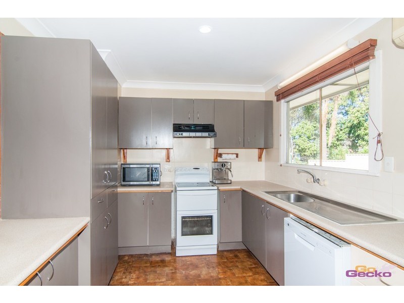 17 Beau-Vista Street, Geebung QLD 4034