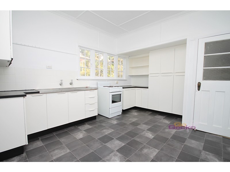 22 Parker Avenue, Northgate QLD 4013