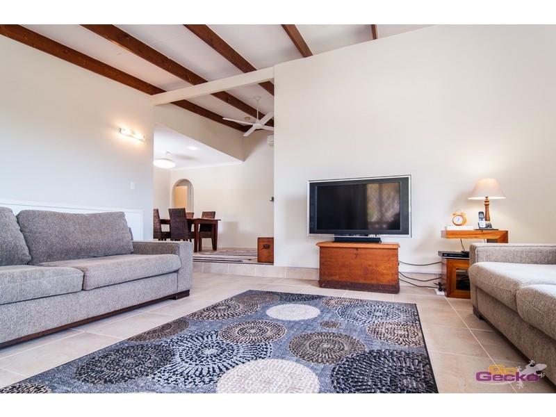 12 Calypso Court, Eatons Hill QLD 4037