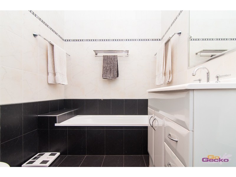 74 Robinson Road, Nundah QLD 4012