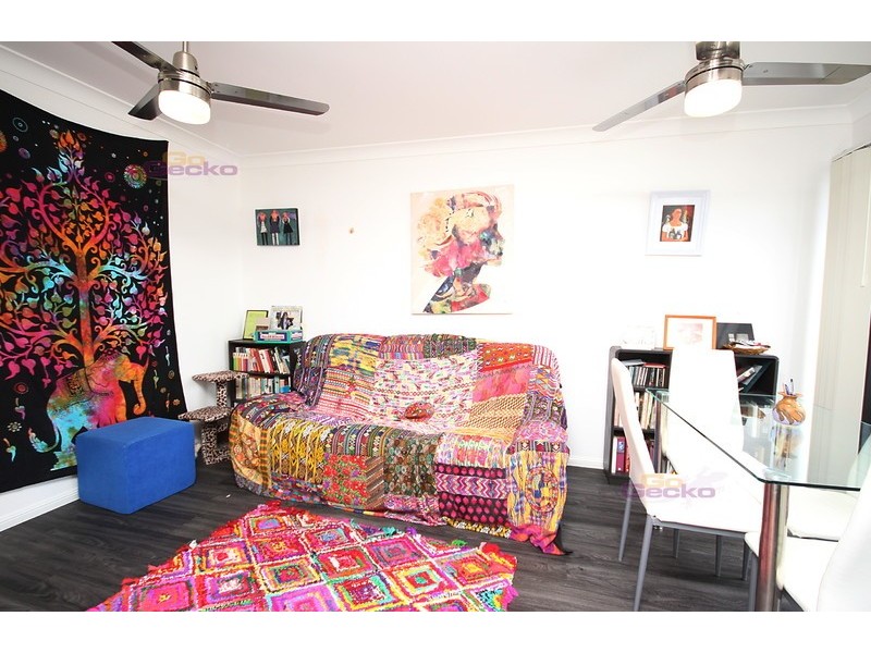 8 Tomaree Lane, Fitzgibbon QLD 4018