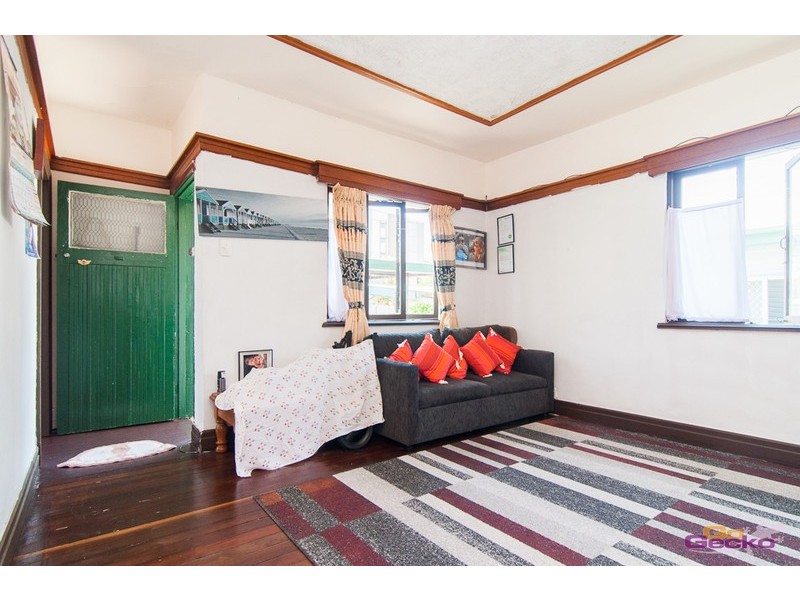 4 Rainey Street, Chermside QLD 4032