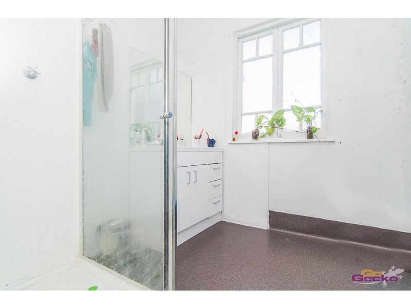 4 Rainey Street, Chermside QLD 4032