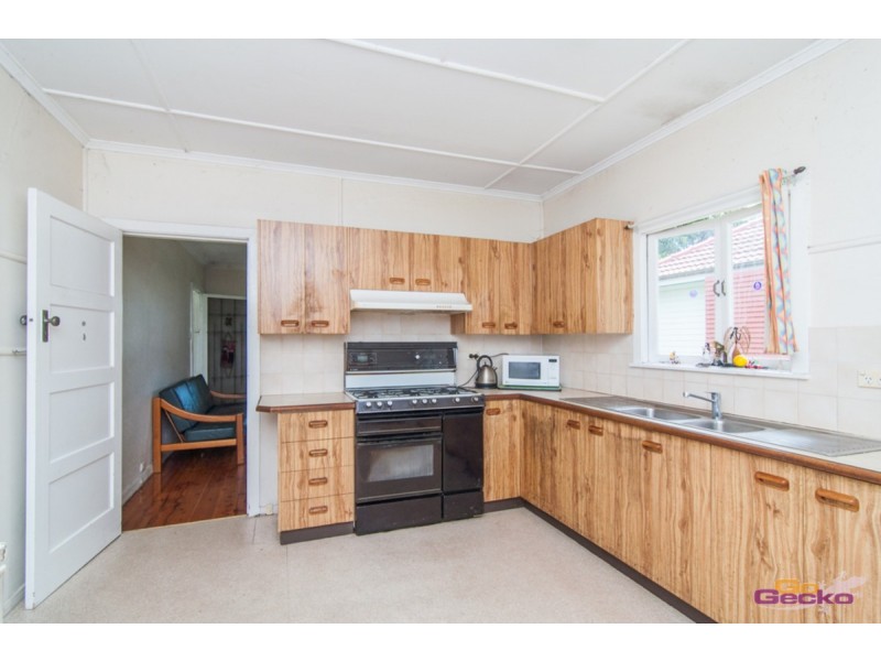 247 Earnshaw Road, Northgate QLD 4013
