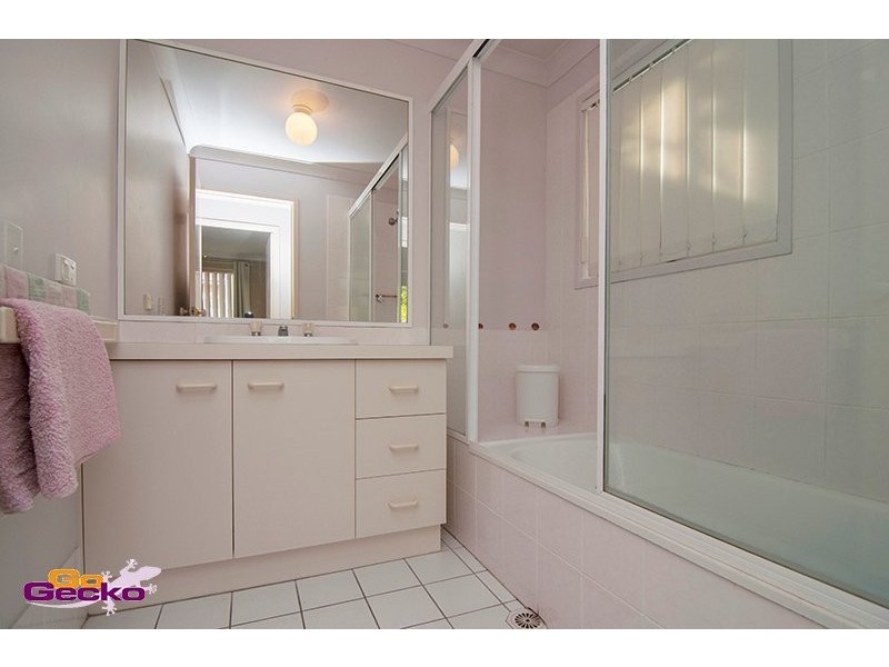 63 Ironwood St, Aspley QLD 4034