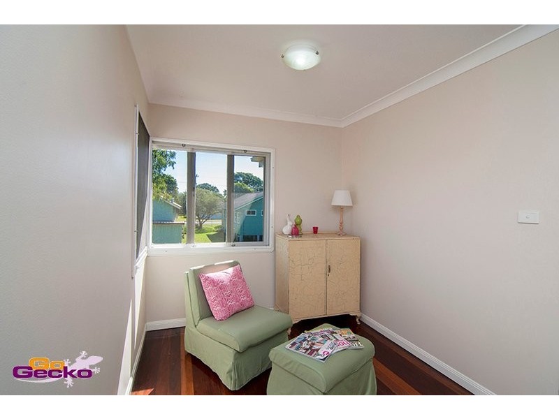 8 Paradise Street, Banyo QLD 4014