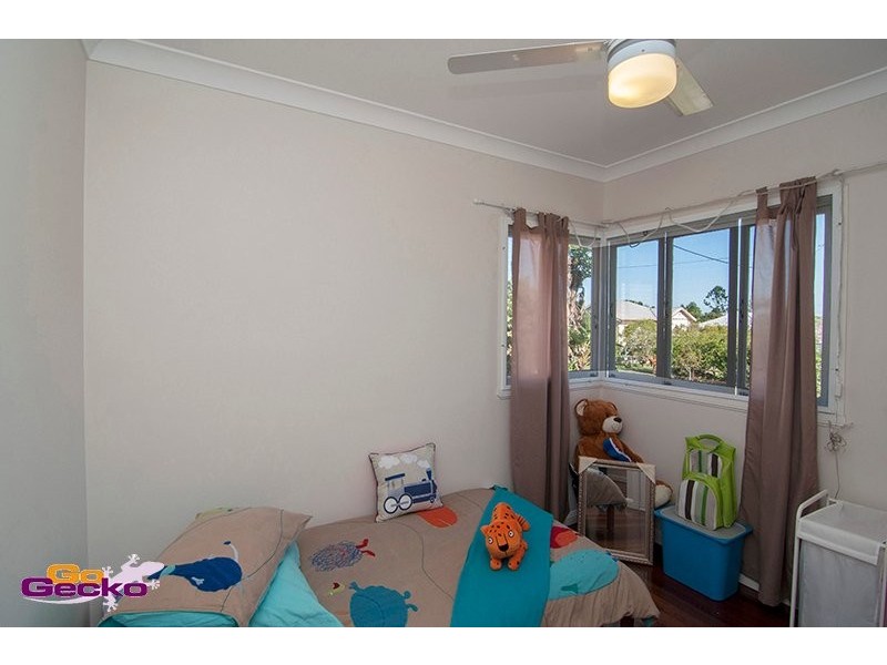 8 Paradise Street, Banyo QLD 4014