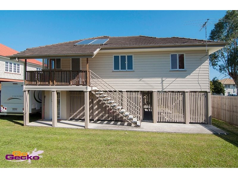 8 Paradise Street, Banyo QLD 4014