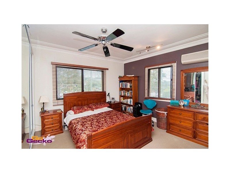 1213 Gympie Rd, Aspley QLD 4034