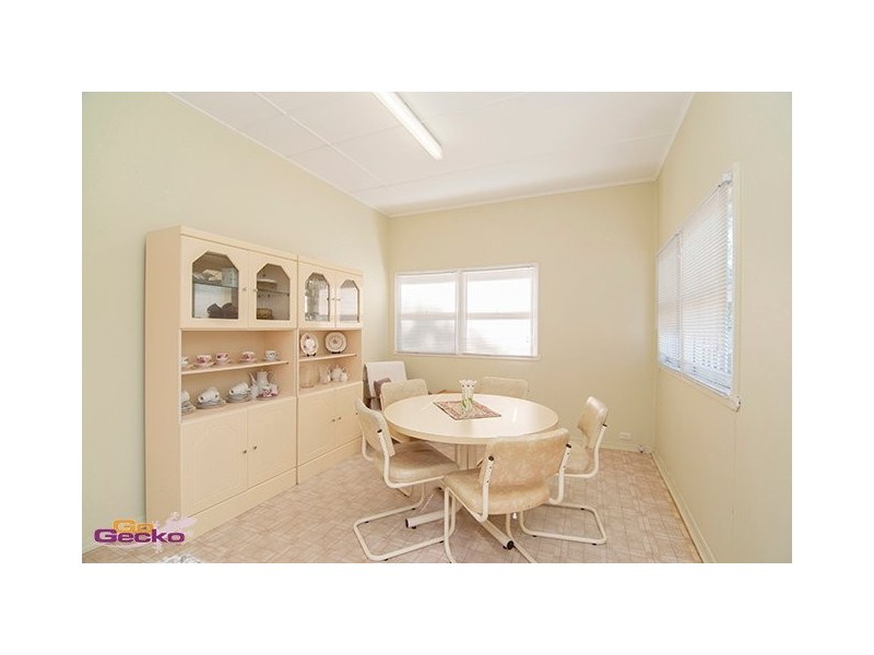 26 Allpass Pde, Shorncliffe QLD 4017