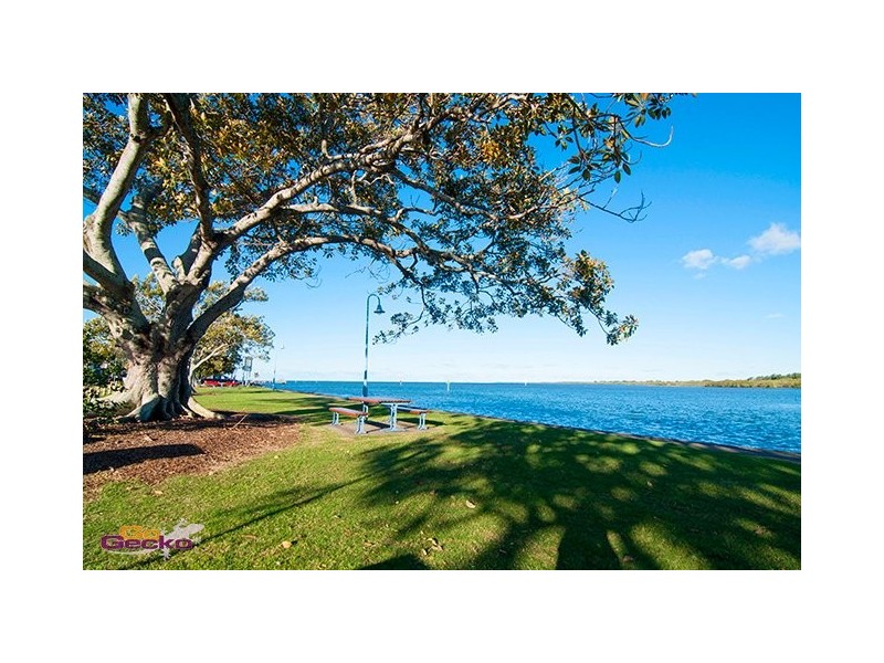 26 Allpass Pde, Shorncliffe QLD 4017