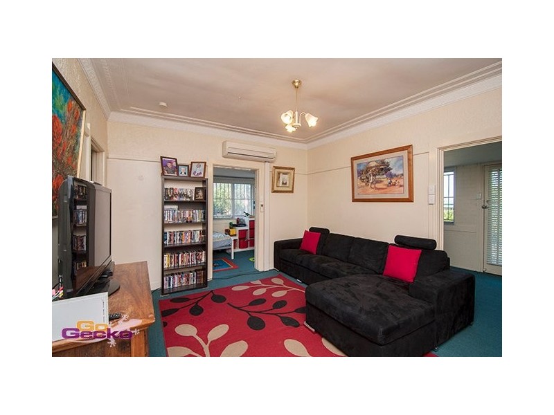 219 Rode Rd, Wavell Heights QLD 4012