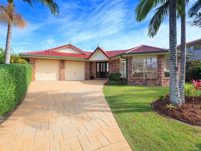 6 Glenside Pl, Bridgeman Downs QLD 4035
