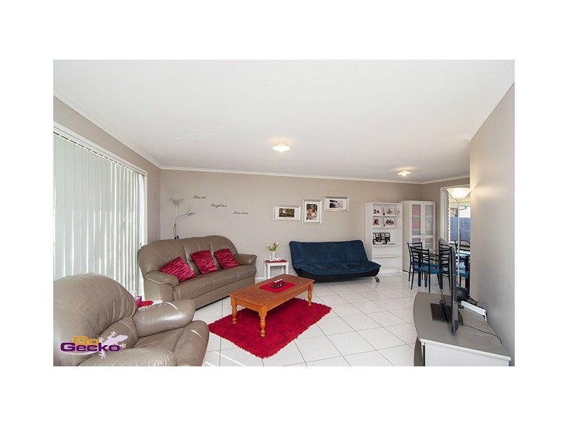 10 Ilinga Pl, Kallangur QLD 4503