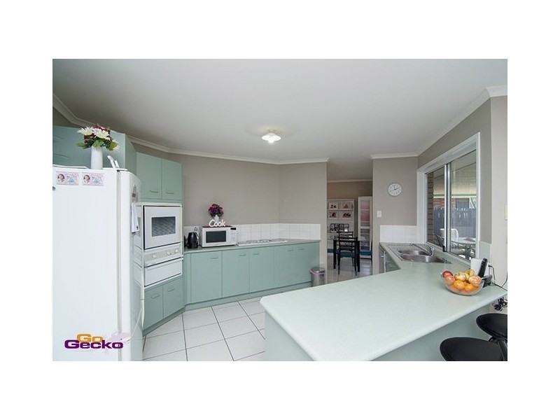 10 Ilinga Pl, Kallangur QLD 4503