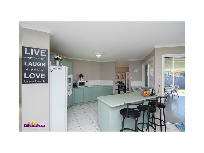 10 Ilinga Pl, Kallangur QLD 4503