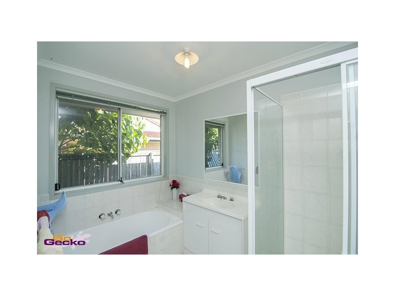 10 Ilinga Pl, Kallangur QLD 4503