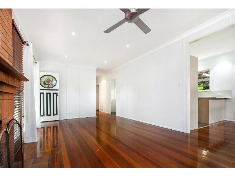 11 Ennerdale St, Chermside West QLD 4032