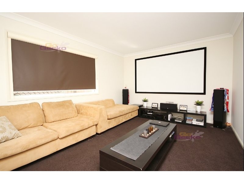 33 Junior Tce, Northgate QLD 4013