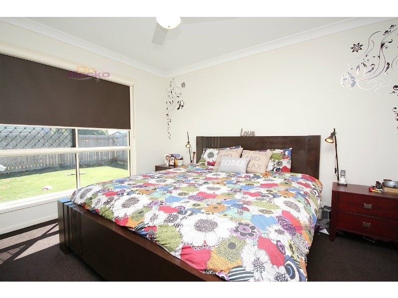 33 Junior Tce, Northgate QLD 4013