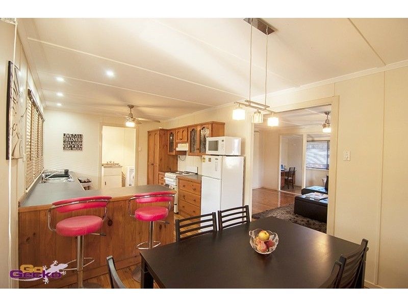 15 Centre st, Strathpine QLD 4500