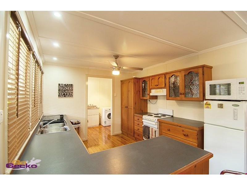 15 Centre st, Strathpine QLD 4500