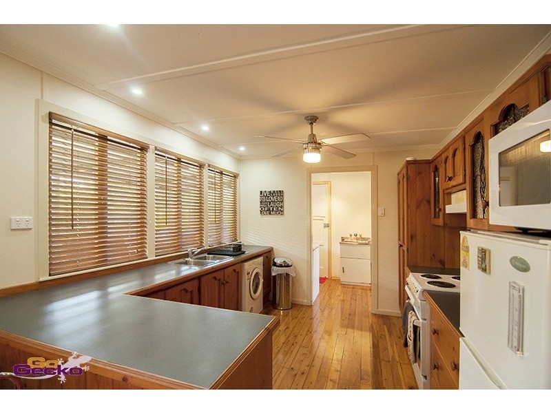 15 Centre st, Strathpine QLD 4500